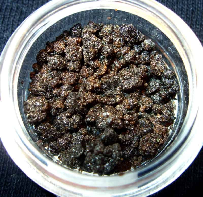 bubble hash on a glass dish