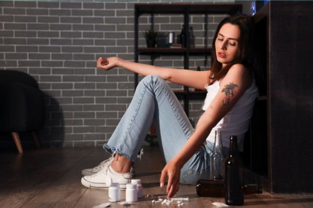 female high or stoned in drugs - featured image